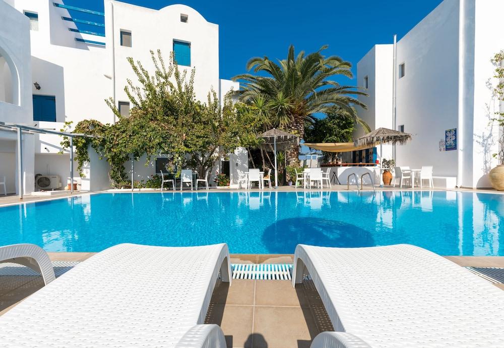 Kalma Hotel 3*