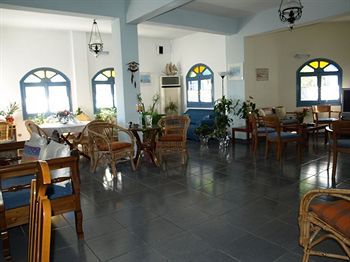 Kalma 3* Messaria (Santorini)